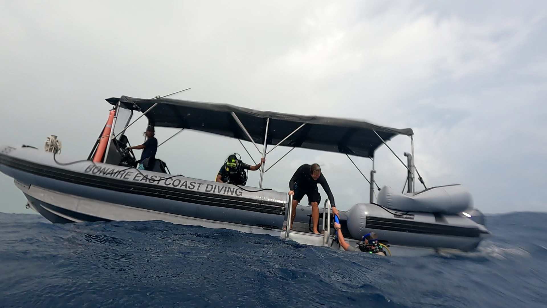 Boat diving Bonaire-106995